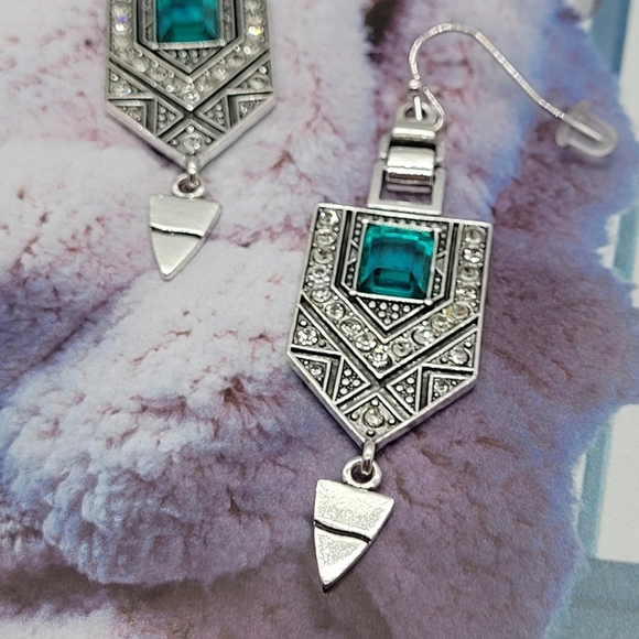 SOLD NWT Gorgeous Retro Design Bohemian Style Silver Crystal Gemstone Earrings - Picture 7 of 13